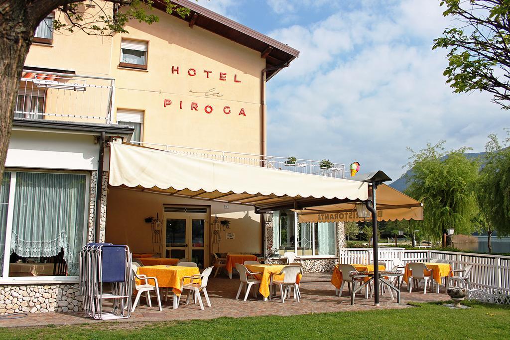 Hotel La Piroga Calceranica al Lago Exteriör bild